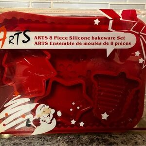 ARTS 8-Piece Red Silicone Bakeware Set